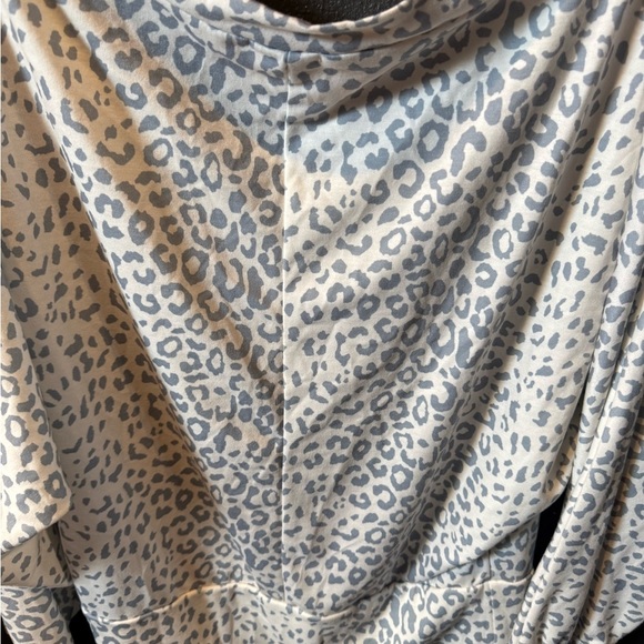 Fantastic Fawn White and Light Blue Off-Shoulder Leopard Top - Picture 4 of 5